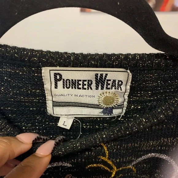 Vintage Pioneer Wear Pony Sweater - Size Large - Picture 8 of 13